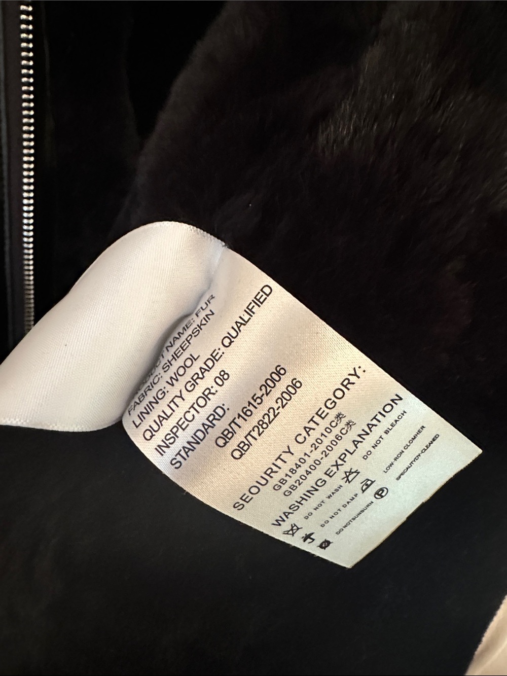 LIKE NEW Balenciaga 'Le Bombardier' Black Leather and Shearling Oversized Jacket - Picture 5 of 11